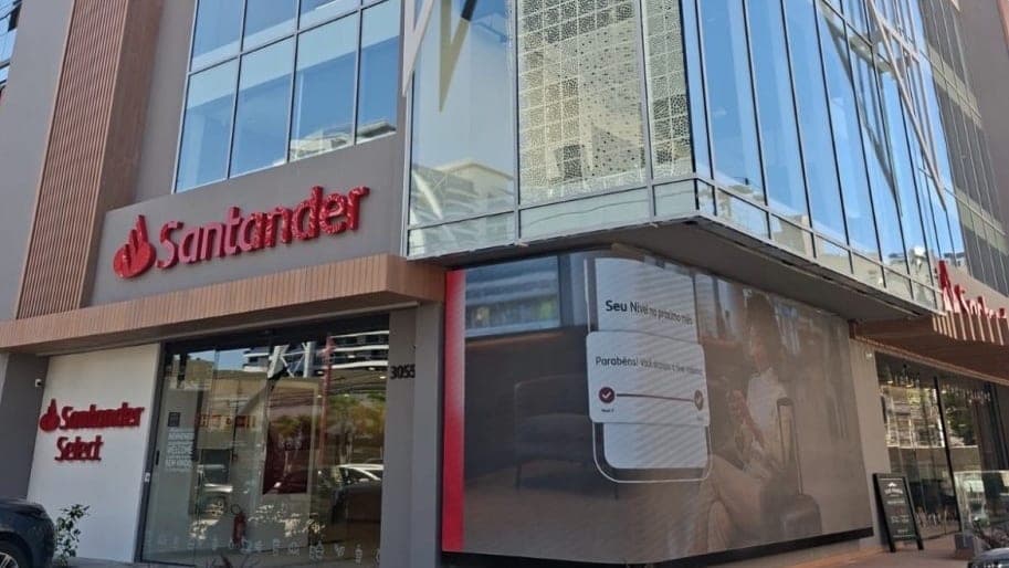 Santander realiza eventos no Ceará sobre cenário econômico e milhagens para viagens