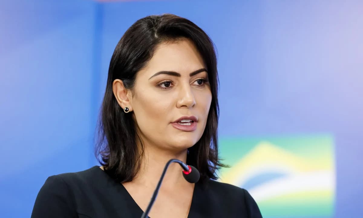 Michelle Bolsonaro busca diálogo no STF para defender prisão domiciliar do ex-presidente