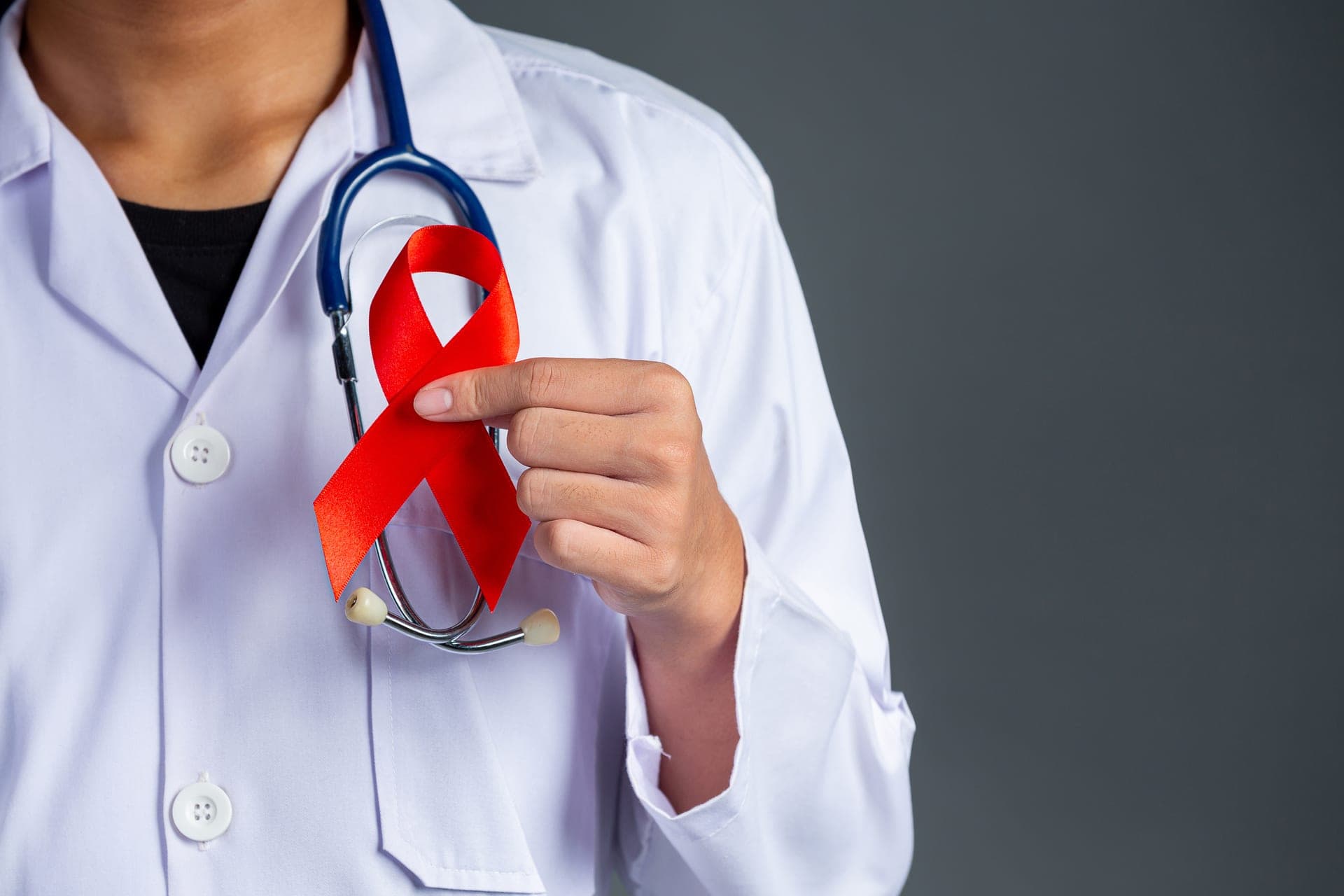 Anvisa aprova novo medicamento para prevenção do HIV com aplicação semestral