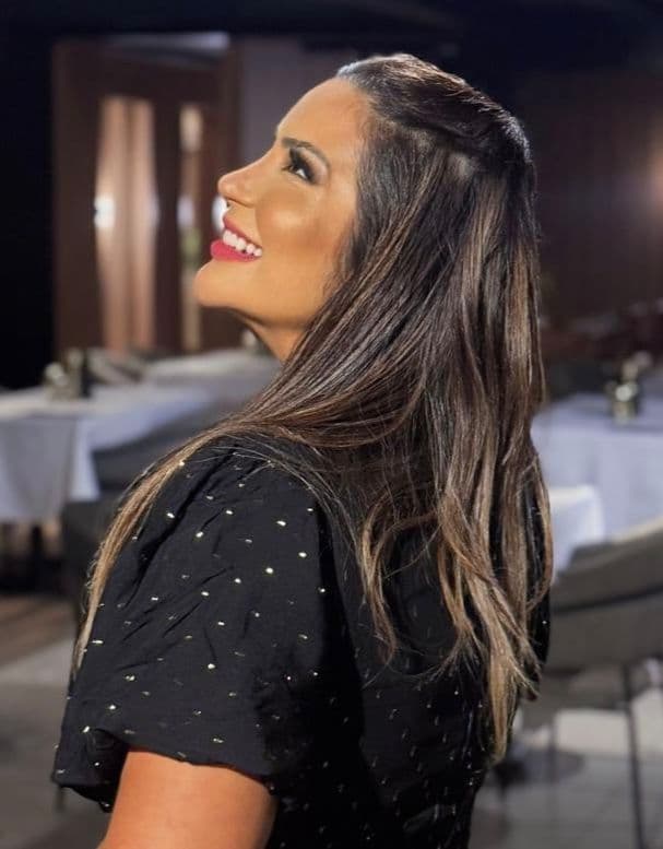 O Vasto Restaurante foi cenário de uma noite especial marcada por elegância, afeto e surpresa em celebração ao aniversário de Mariana Feitosa.