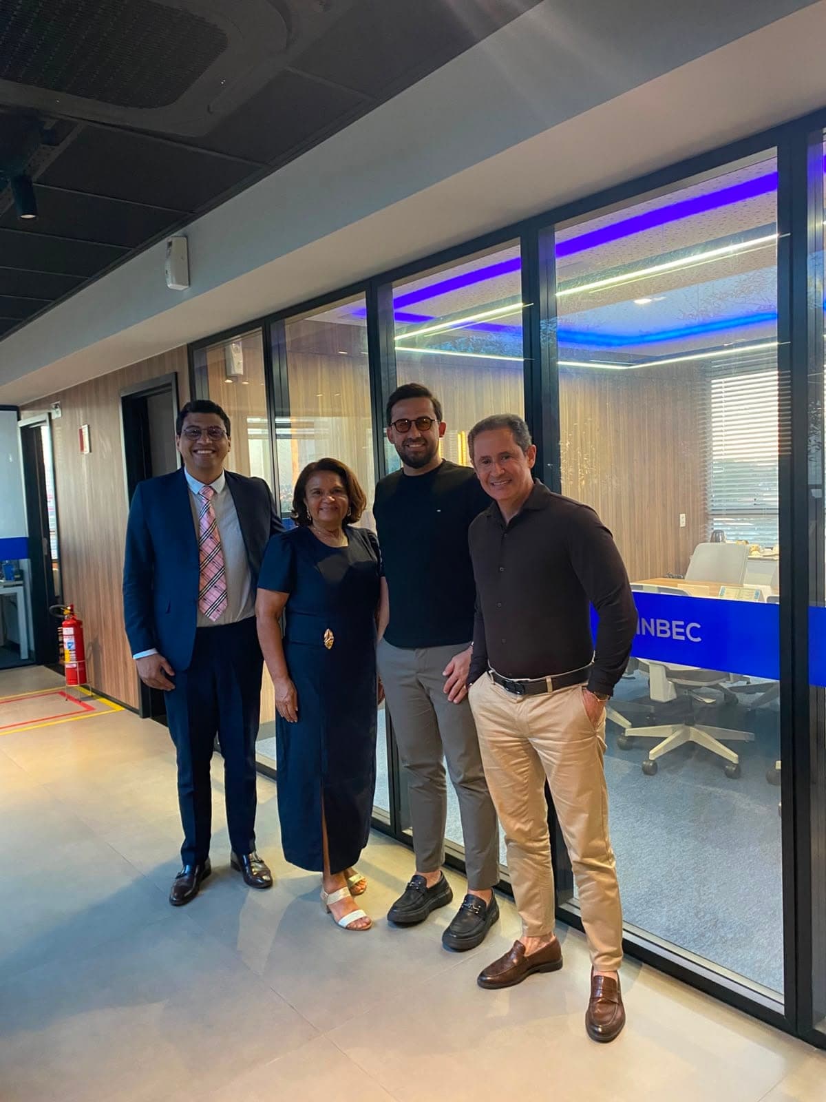 INBEC Shark School atrai interesse de empresários em visita à Faculdade INBEC