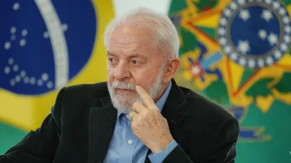 Lula barra projeto que reduz penas de condenados por atos do 8 de Janeiro