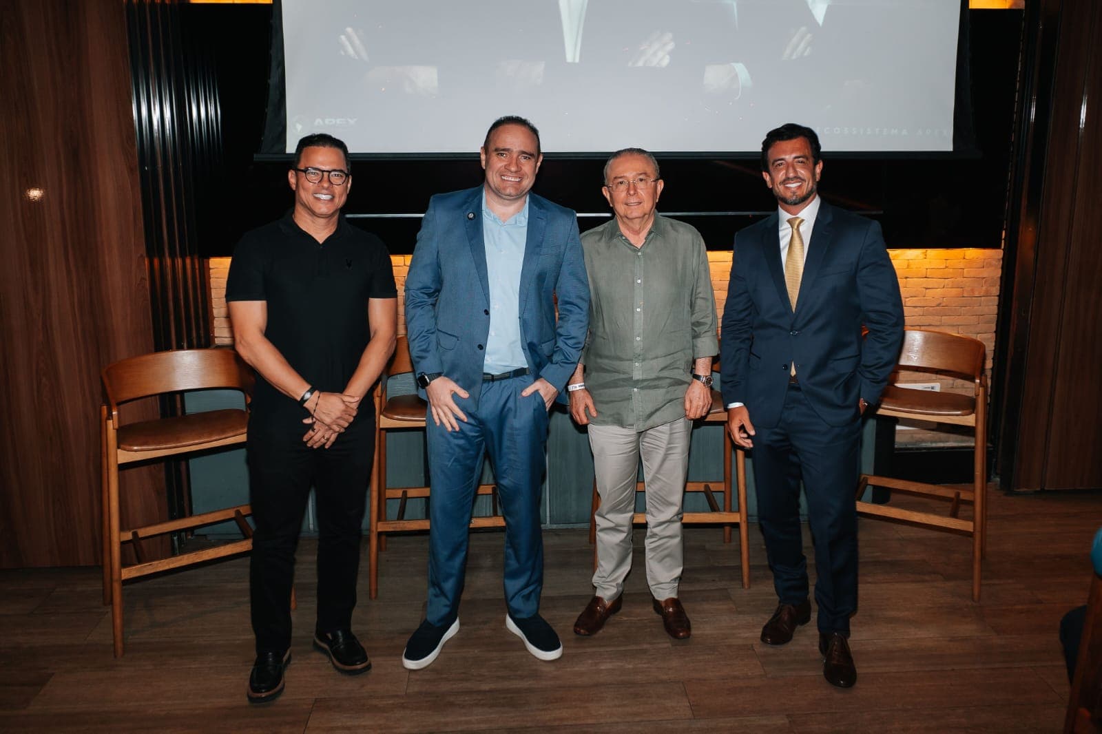 Apex Conexões reúne empresários para encontro estratégico de networking e oportunidades de negócios