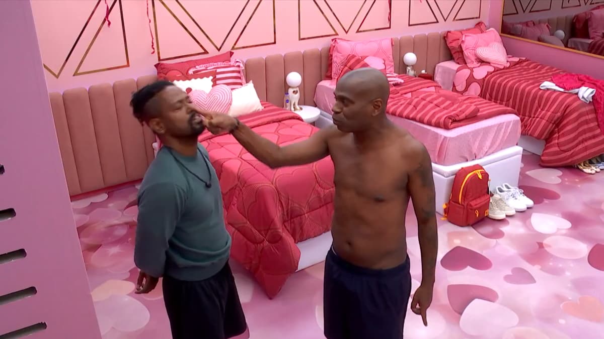 BBB 26: Edílson Capetinha tem expulsão pedida após discussão e suposto empurrão em colega