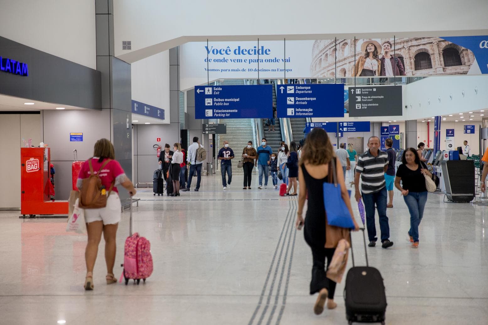 Retirada de assentos no Aeroporto de Fortaleza vira alvo de notificação do Procon