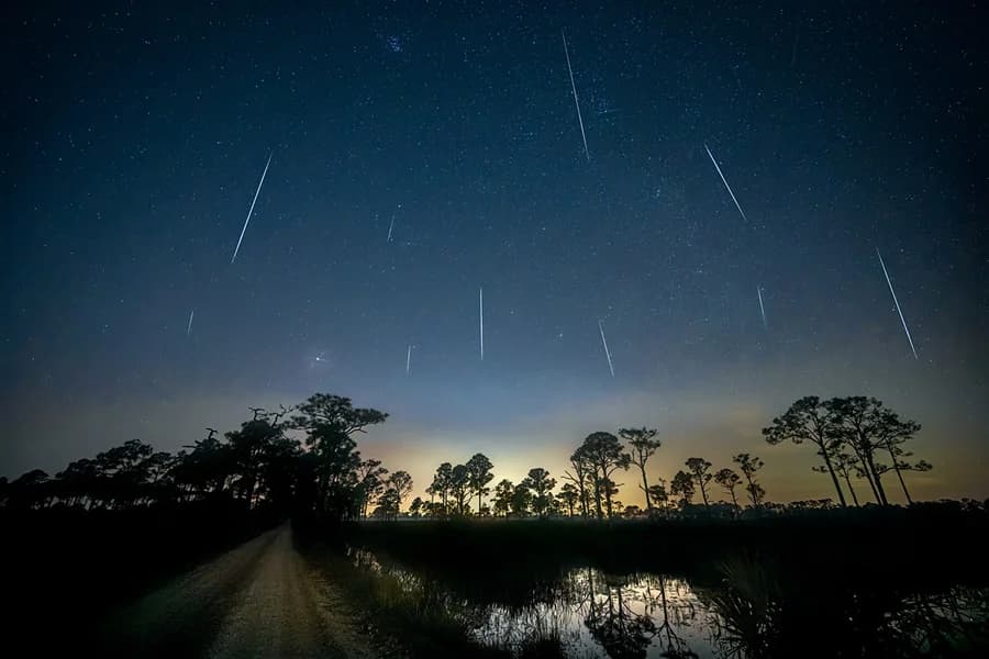 Chuva de meteoros Líridas poderá ser vista no Brasil com influência da Lua